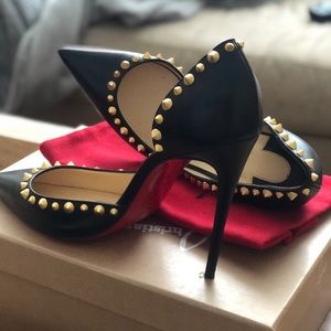 Heels- CHRISTIAN LOUBOUTINS RED BOTTOMS